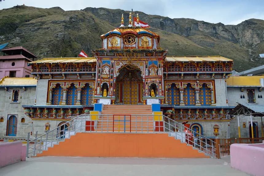 Badrinath Temple Himalayas